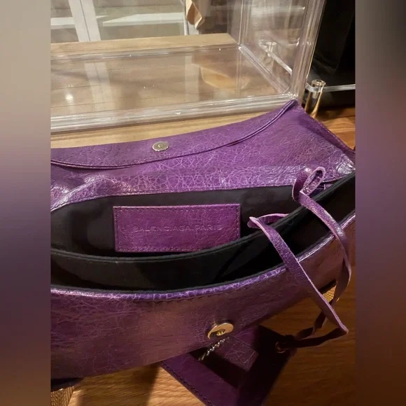 Balenciaga Purple Clutch with Giant Hardware - Picture 9 of 13